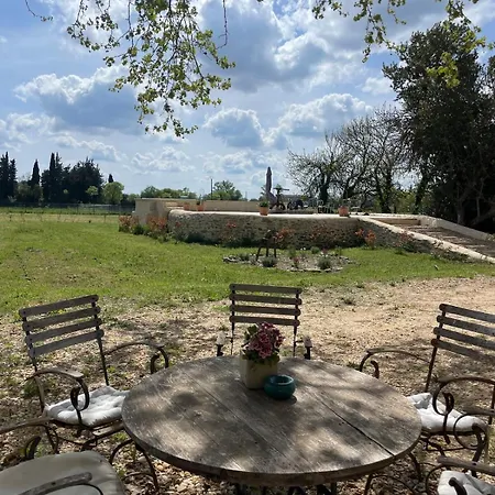 Un Havre De Paix Aux Portes D'uzes